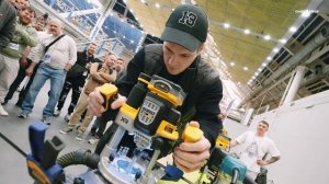 Анонс обзора фестиваля «Дверяне 2025»
#двери #установкадверей #монтажники #дверяне #москва #фестива