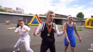 А4 проходит паркур