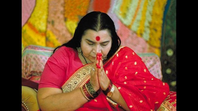 Вечерняя программа в присутствии Шри Матаджи. Рага Да?