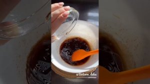Медові пряники з білковою глазурью.