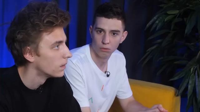 Кобяков про видео где он разбил телефон смотреть онлайн