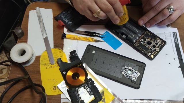 OnePlus 8 pro замена аккумулятора. смотреть онлайн