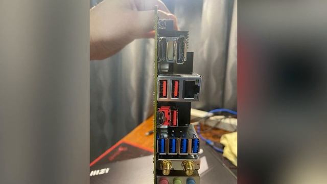 Материнская плата MSI PRO B650-S WIFI смотреть онлайн