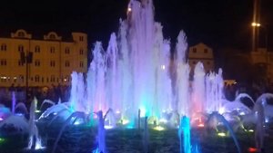 Астрахань Петровский фонтан ночью. Очень красиво ~ 9 Ма