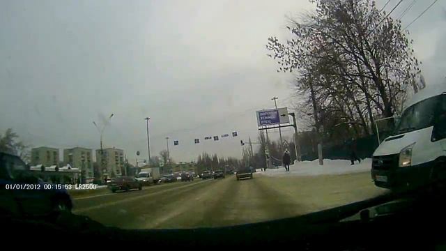 Мигающий зеленый на перекрестке смотреть онлайн