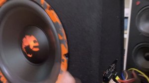 Обзор Активный корпусный сабвуфер DL Audio ™ Piranha 12A SE 2.1