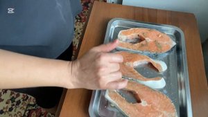 Готовлю стейк из семги#рецепты #рыба