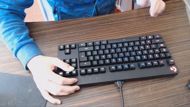 ПЕРФЕКТНАТА КОМПАКТНА КЛАВИАТУРА - Logitech G Pro Ревю смотреть онлайн