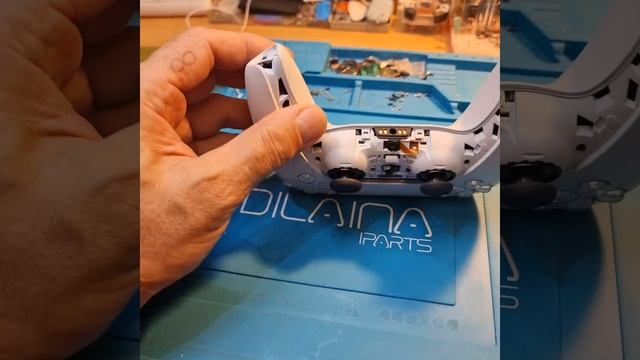 SONY WIRELESS CONTROLLER  CFI-ZCT1W _ initial disassembly (начальная разборка) смотреть онлайн