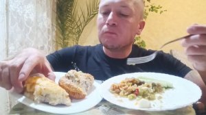 МУКБАНГ/ЕДА НА КАМЕРУ/УЖИН.ГОРОХОВОЕ ПЮРЕ С СВИНИНОЙ П