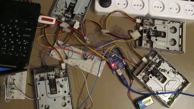 музыка на FDD (Floppy) дисководах - другая жизнь смотреть онлайн