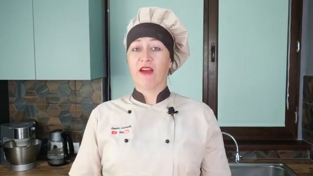 Хрустящие, сочные куриные крылышки, приготовленные во фритюре. Очень вкусно