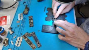 Замена Аккумулятора iphone 14 pro (без ошибки) или по другом?