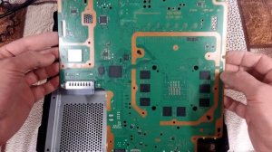 Шумит приставка PS4 pro.Исправляем.