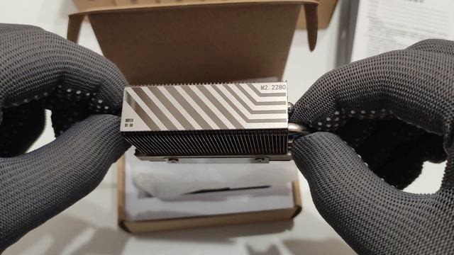 Найкраще пасивне охолодження для SSD M2 Thermalright HR-10 2280 смотреть онлайн