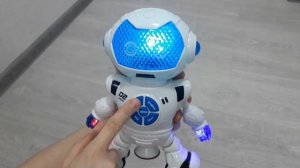 Видео обзор детской интерактивной игрушки: "Робот-Кос?