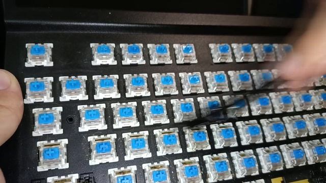 Как почистить и уменьшить звук у механической клавиат смотреть онлайн