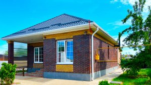 Этот дом - идеальное место для комфортное жизни, сочетающее в себе стиль, функциональность и уют