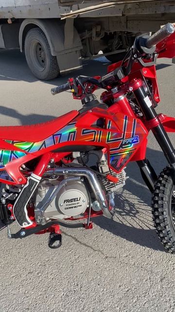 Выдача питбайка FRATELI FRZ 125E 12/10 в мотосалоне ИКС-МОТОРС г. Нижневартовск смотреть онлайн