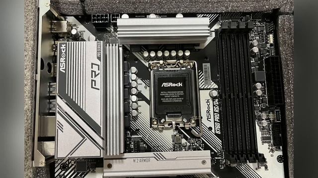 Материнская плата ASRock B760 Pro RS/D4 смотреть онлайн