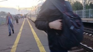 Электропоезд Ижорский Батальон ЭТ2М-091 До станции Малая Вишера Отправляется с платформы Колпино