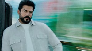 Бурак Озчивит получил 1 миллион долларов за фото с фан?