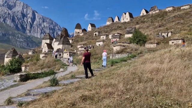 Путешествие по горам! Кармадон, Даргавс, Фиагдон! смотреть онлайн