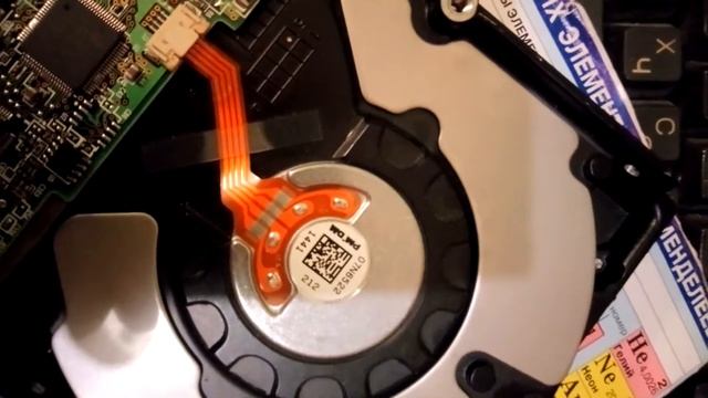 Звук неисправного IBM Deskstar IC35L040AVER07-0 смотреть онлайн