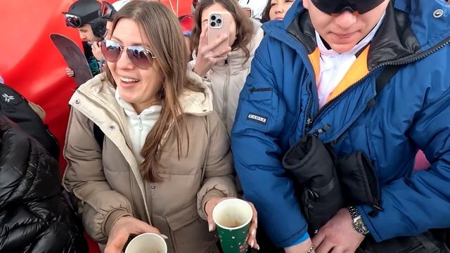 ПРИЭЛЬБРУСЬЕ - потрясающие виды и атмосфера! Туристы у смотреть онлайн