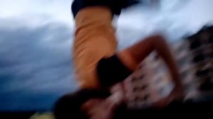 Подборка базовых трюков в  виде паркур