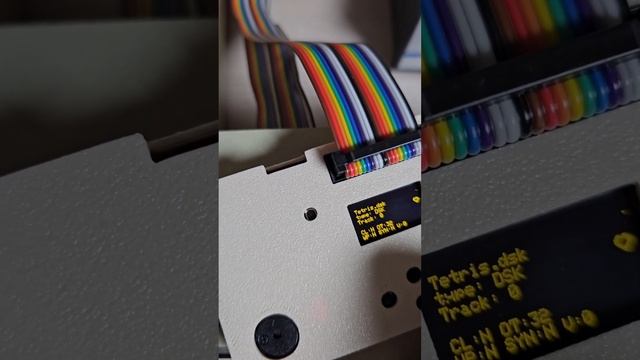 Новый эмулятор дисковода Apple II смотреть онлайн