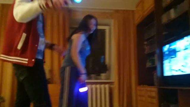 Не давайте девушкам играть в playstation move смотреть онлайн