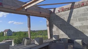 Стройка не стоит на месте. Нюансы в установке опалубки для армопояса на стену.