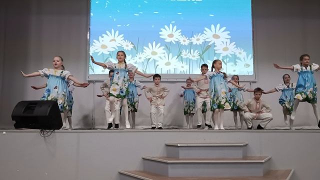 танец "Ромашка", ансамбль танца PROявление смотреть онлайн