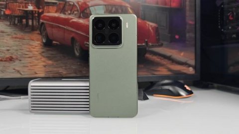 Xiaomi 15 Pro Подробный обзор на русском первый в мире