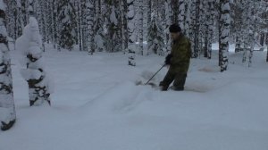 Немного сырых дров для более длительного горения