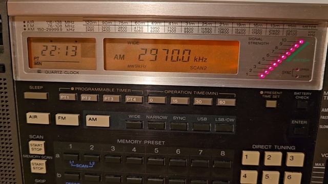 SONY ICF-2001D. 2970 кгц. Пиратская российская музыкальная ста смотреть онлайн