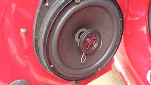 AURA FIREBALL-i62 в задние двери . прослушка.