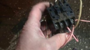 Отключить пусковой конденсатор.       Мой вариант.