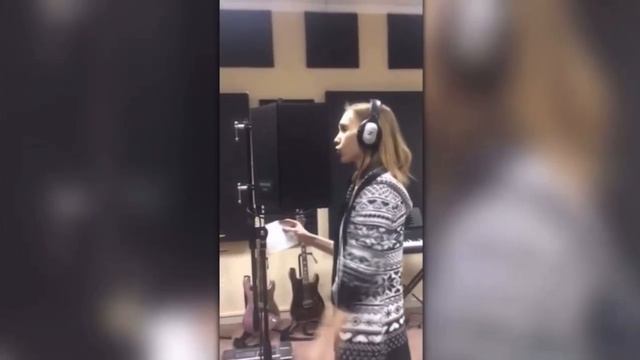 Viv’er & A.E.- Нам будет жарко смотреть онлайн