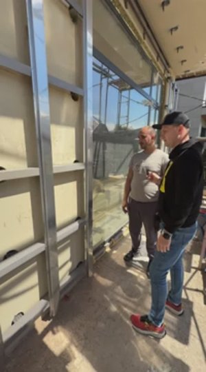 Прямая приклейка крупноформатного керамогранита на подсистему из нержавеющей стали АРХСИСТЕМС. Обзор