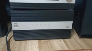 Adcom GFA-7805 процесс включения усилителя