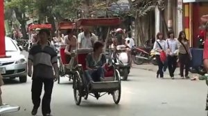 Vietnam, Hanoi, street with loudspeaker - Вьетнам, Ханой. Улица с громкоговорителем