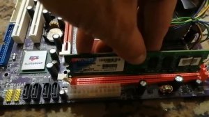 Брат мне не поверил что мать G31T-M7 REV:1.0 с сокетами памят?