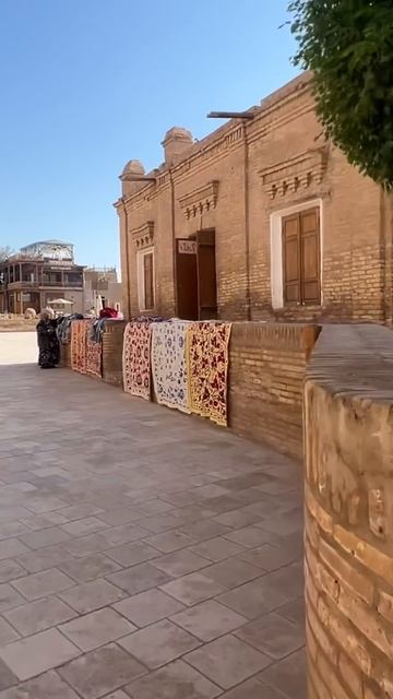 Колоритная Хива — это одно из древнейших поселений Средней Азии смотреть онлайн