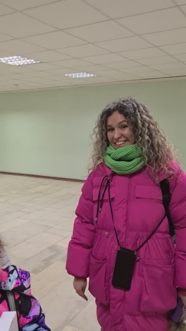 38 Очень зрелищно и интересно! Провожаем детей после научного шоу и спрашиваем впечатления смотреть онлайн