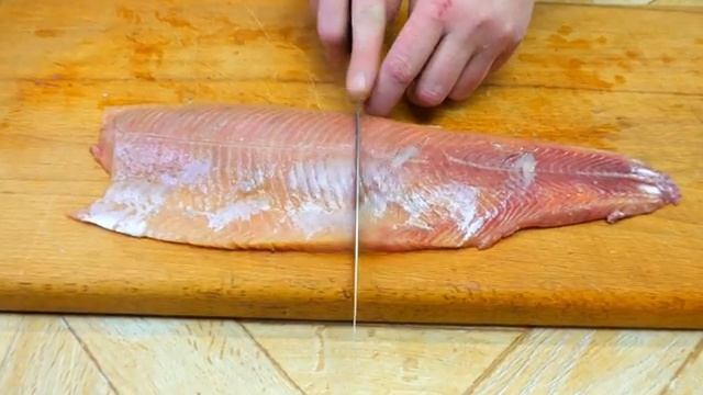 Как вкусно посолить Форель при помощи яблочного сока. Малосольная красная рыба.