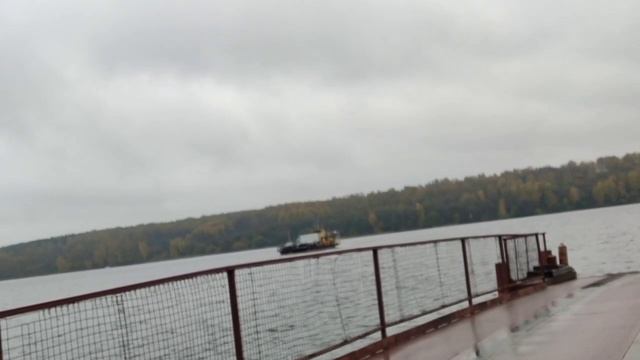 Паромная переправа через Волгу