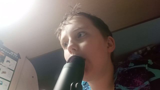 распаковка микрофона "Vita Musica" смотреть онлайн