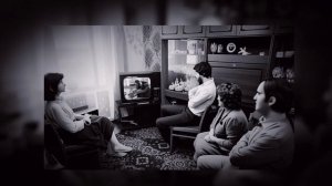 Жена с ТОЛПОЙ мужиков и голые фото в ванной. СССР с зап?